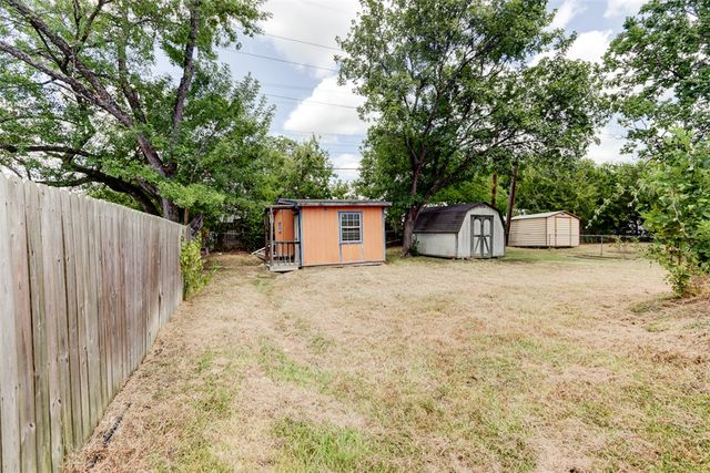 2402 Wilkes Street, Bryan, TX 77803