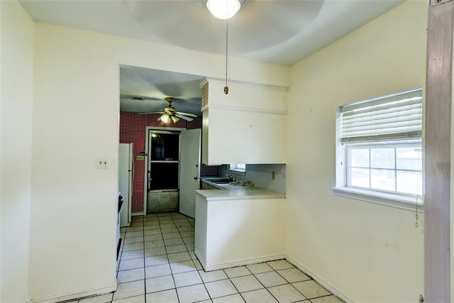 2402 Wilkes Street, Bryan, TX 77803