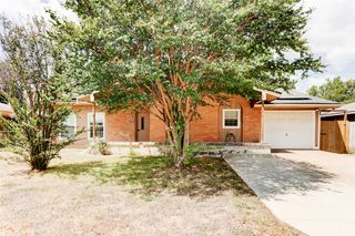 2402 Wilkes Street, Bryan, TX 77803