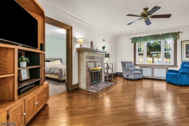 213 Keats Ave, Elizabeth City, NJ 07208