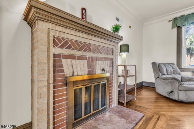 213 Keats Ave, Elizabeth City, NJ 07208