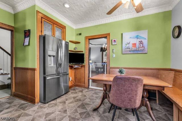 213 Keats Ave, Elizabeth City, NJ 07208