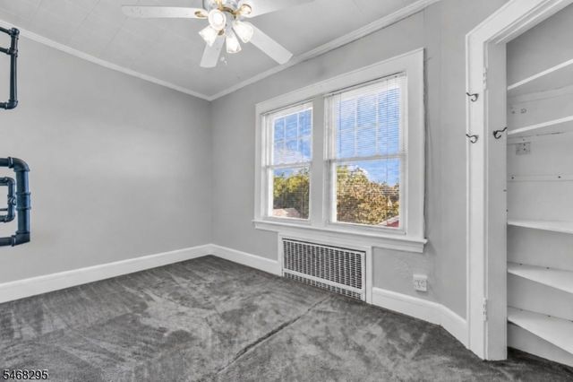 213 Keats Ave, Elizabeth City, NJ 07208