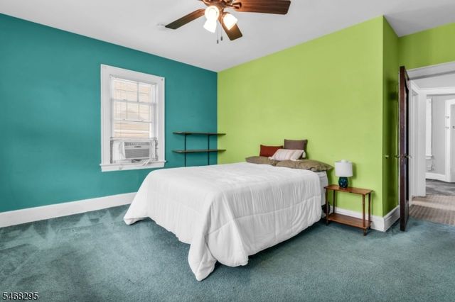 213 Keats Ave, Elizabeth City, NJ 07208