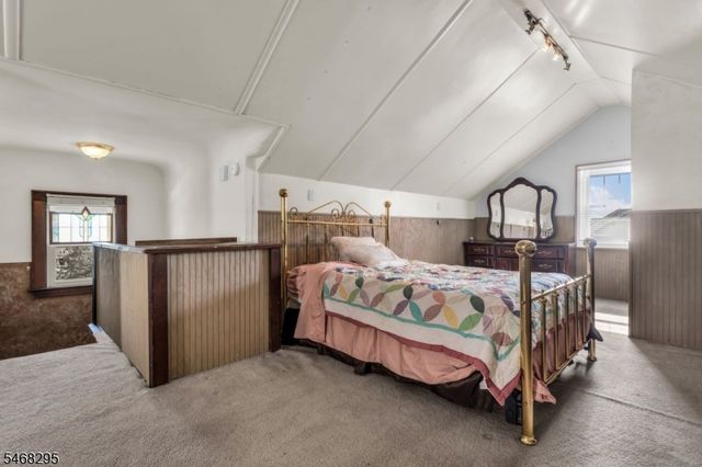 213 Keats Ave, Elizabeth City, NJ 07208