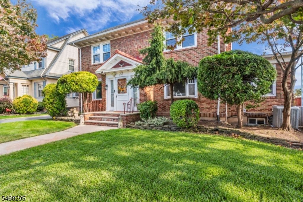 213 Keats Ave, Elizabeth City, NJ 07208 — exterior