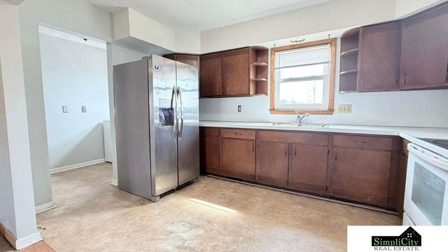 123 Washington Street, Tecumseh, NE 68450