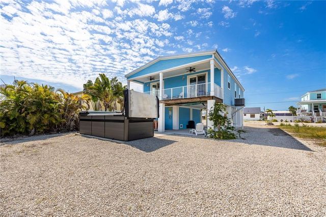 261 Donora BLVD, Fort Myers Beach, FL 33931