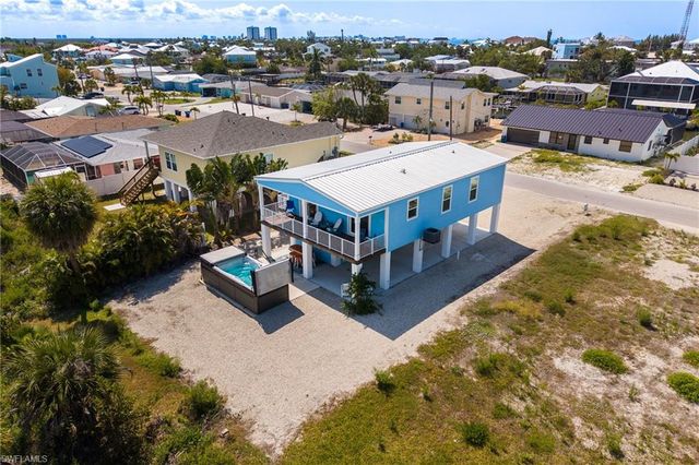 261 Donora BLVD, Fort Myers Beach, FL 33931