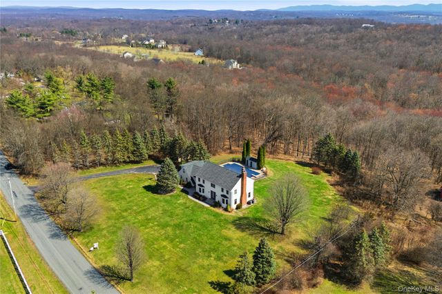 462 Ridge Road, Campbell Hall, NY 10916