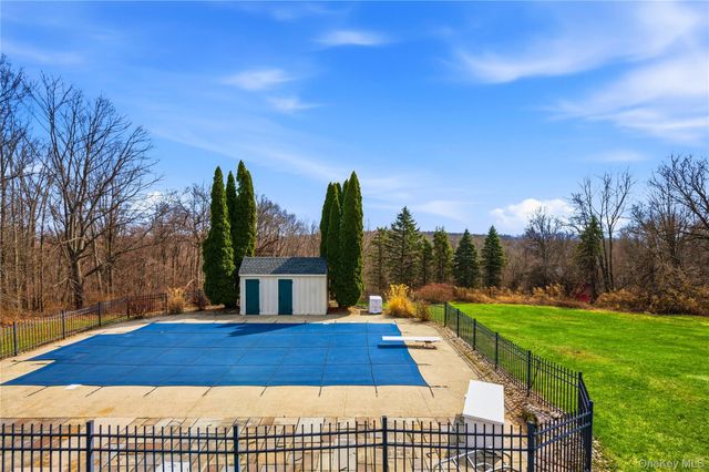 462 Ridge Road, Campbell Hall, NY 10916