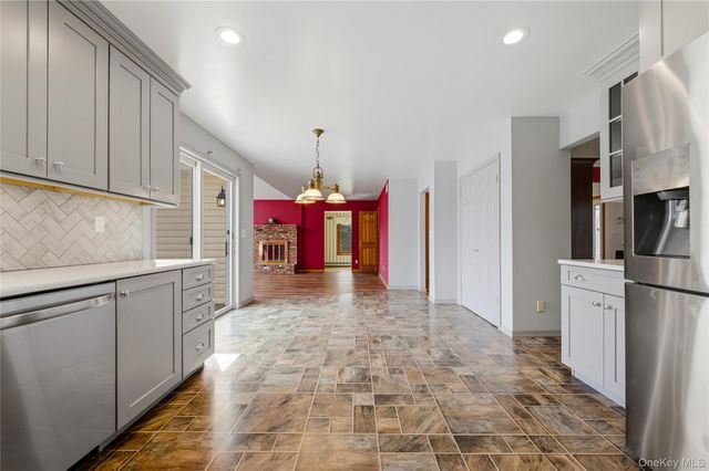 462 Ridge Road, Campbell Hall, NY 10916