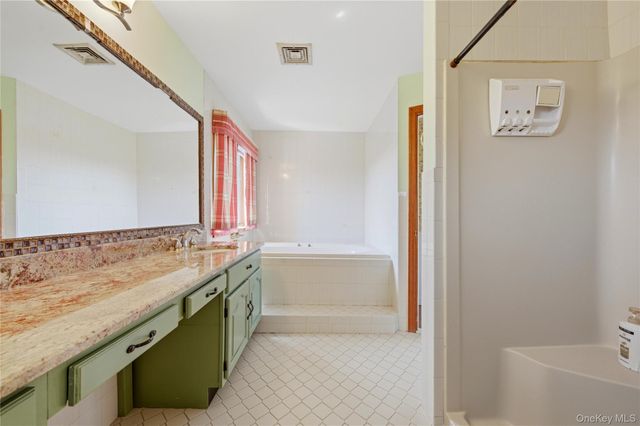 462 Ridge Road, Campbell Hall, NY 10916