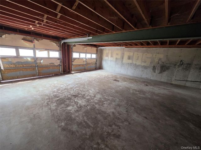 462 Ridge Road, Campbell Hall, NY 10916