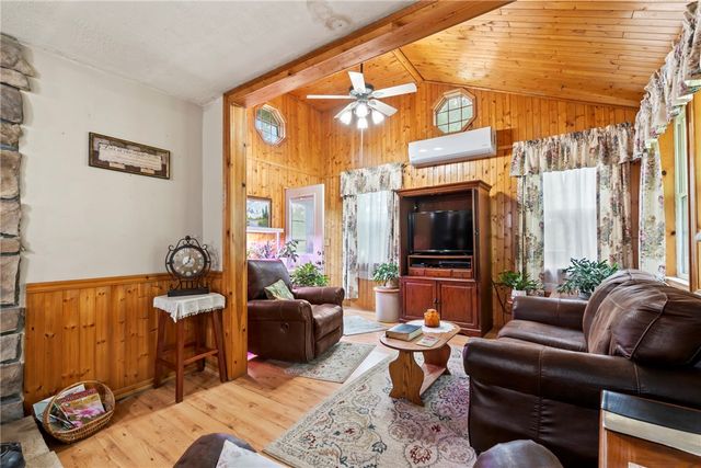 16699 Posy Mountain Road, Rogers, AR 72756