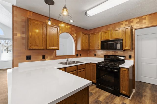 472 Burrwood Avenue, Portage, MI 49002