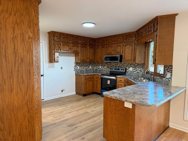 12637 US-27, Eubank, KY 42567