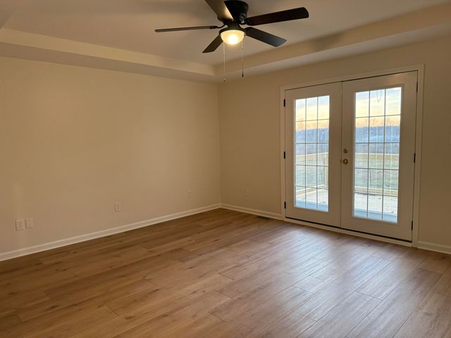 12637 US-27, Eubank, KY 42567