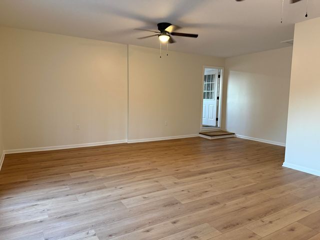 12637 US-27, Eubank, KY 42567