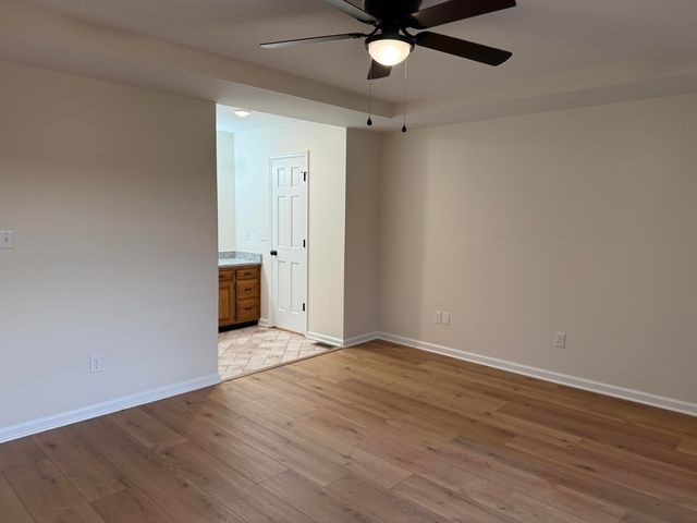 12637 US-27, Eubank, KY 42567