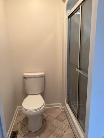 12637 US-27, Eubank, KY 42567