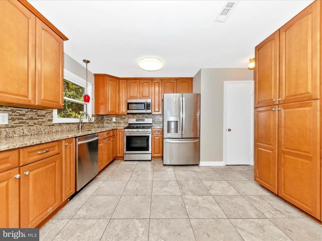 314 CRESCENDO WAY, Silver Spring, MD 20901