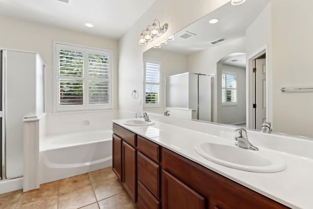 5124 Golden Glory Way, Elk Grove, CA 95757