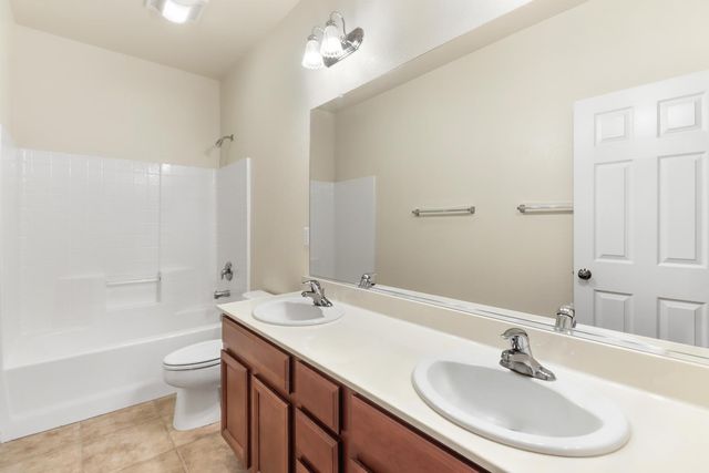 5124 Golden Glory Way, Elk Grove, CA 95757