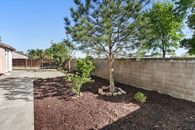 5124 Golden Glory Way, Elk Grove, CA 95757