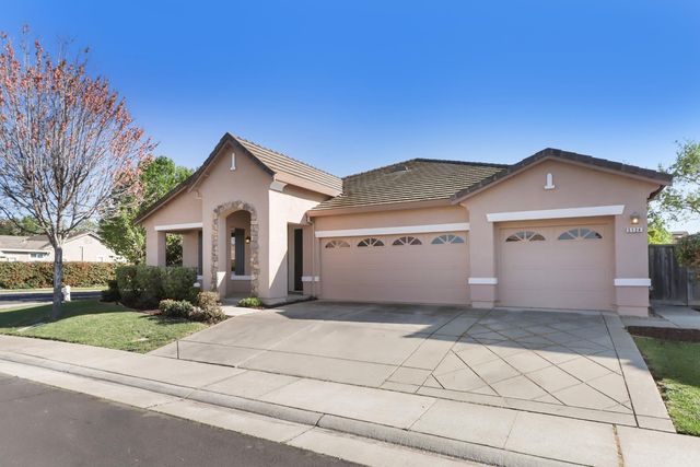5124 Golden Glory Way, Elk Grove, CA 95757