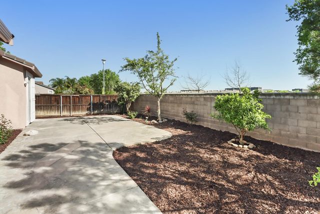 5124 Golden Glory Way, Elk Grove, CA 95757