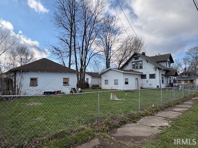 1505 S Vine Street, Muncie, IN 47302