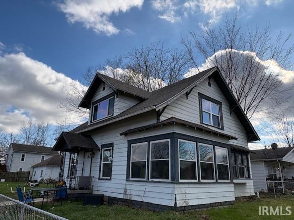 1505 S Vine Street, Muncie, IN 47302