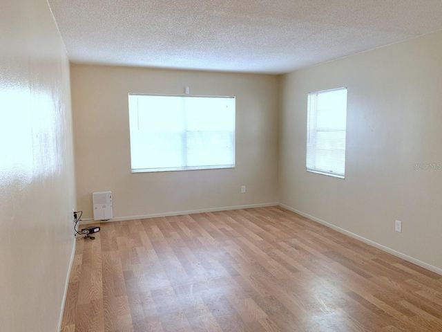 7148 WATERSIDE DRIVE 31, Tampa, FL 33617