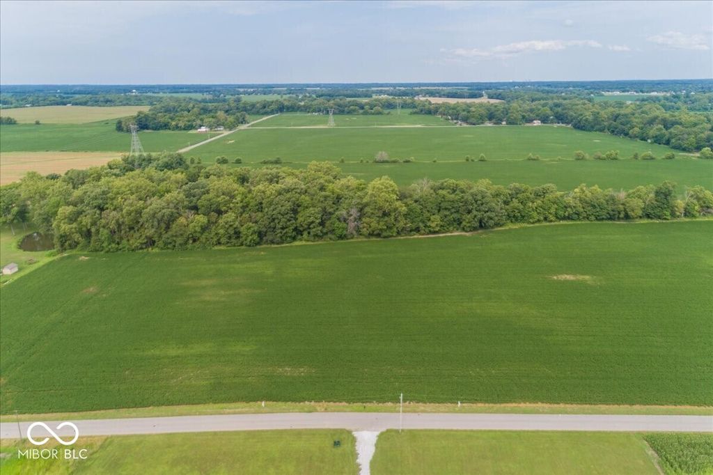 5850 S 400 W, New Palestine, IN 46163