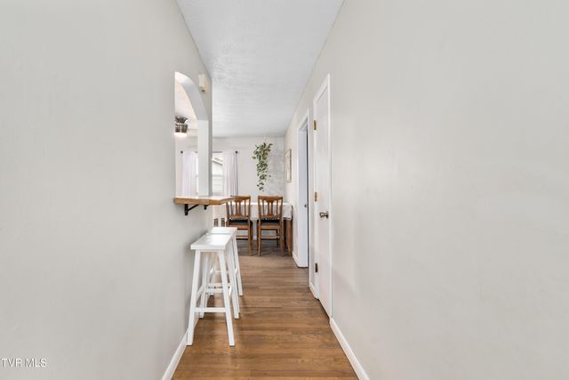 1310 East 8th Avenue, Johnson City, TN 37601