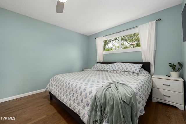 1310 East 8th Avenue, Johnson City, TN 37601