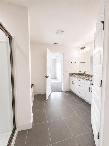 405 NE Airoso Boulevard, Port St. Lucie, FL 34983