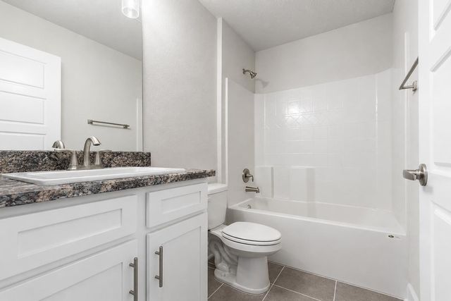 405 NE Airoso Boulevard, Port St. Lucie, FL 34983