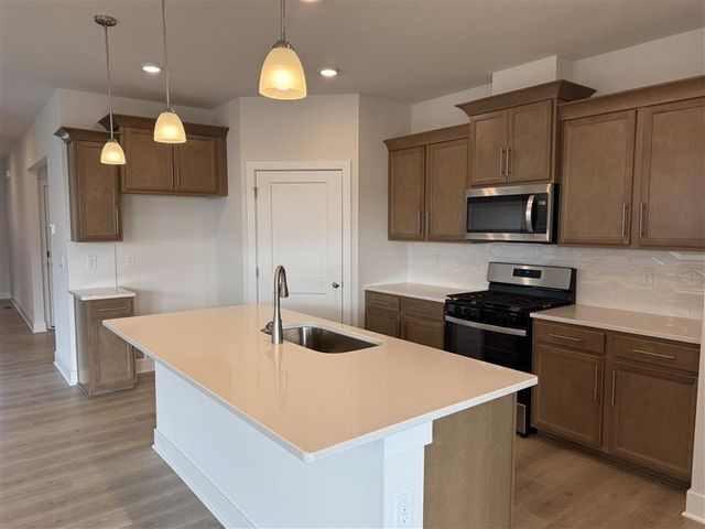 20763 W 188th Street, Spring Hill, KS 66083