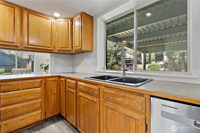 5102 39th Avenue SE, Lacey, WA 98503
