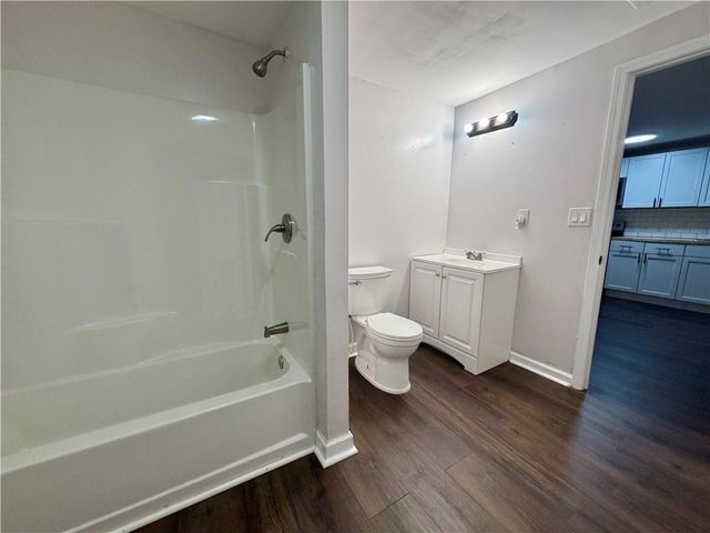 324 W South Avenue, Independence, MO 64050