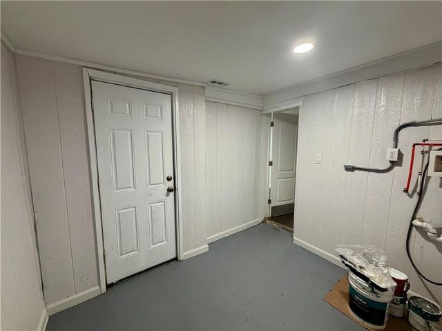 324 W South Avenue, Independence, MO 64050