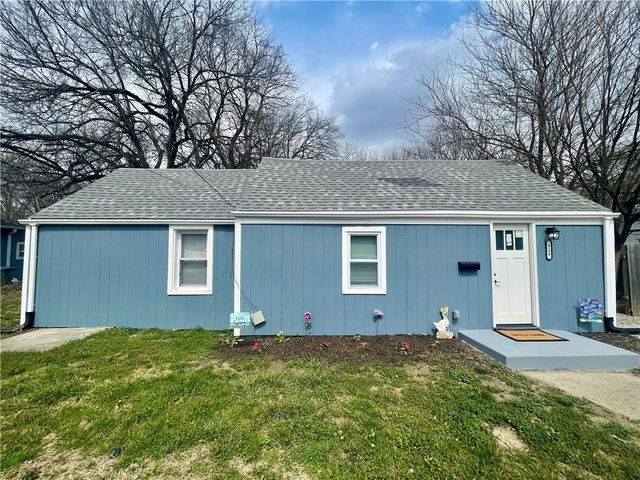 324 W South Avenue, Independence, MO 64050