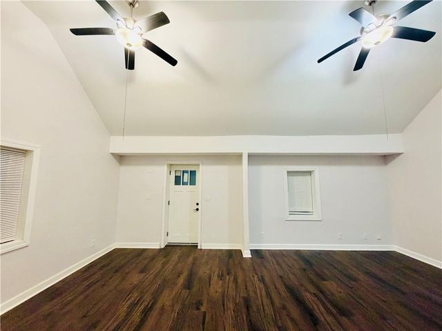 324 W South Avenue, Independence, MO 64050