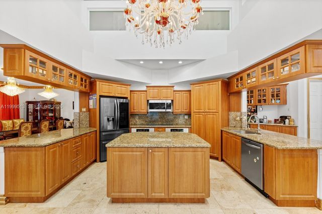 1250 Wiley St, Hollywood, FL 33019