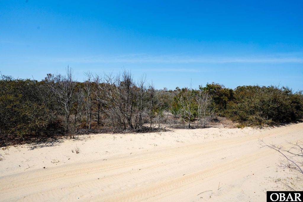 Image 5 of property listing at 1602 Ocean Pearl Road lot 11, Corolla, NC 27927