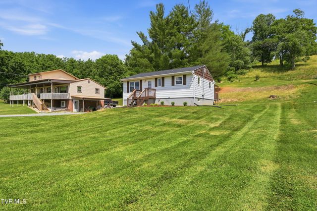 223 Cedar Creek Road, Gray, TN 37615