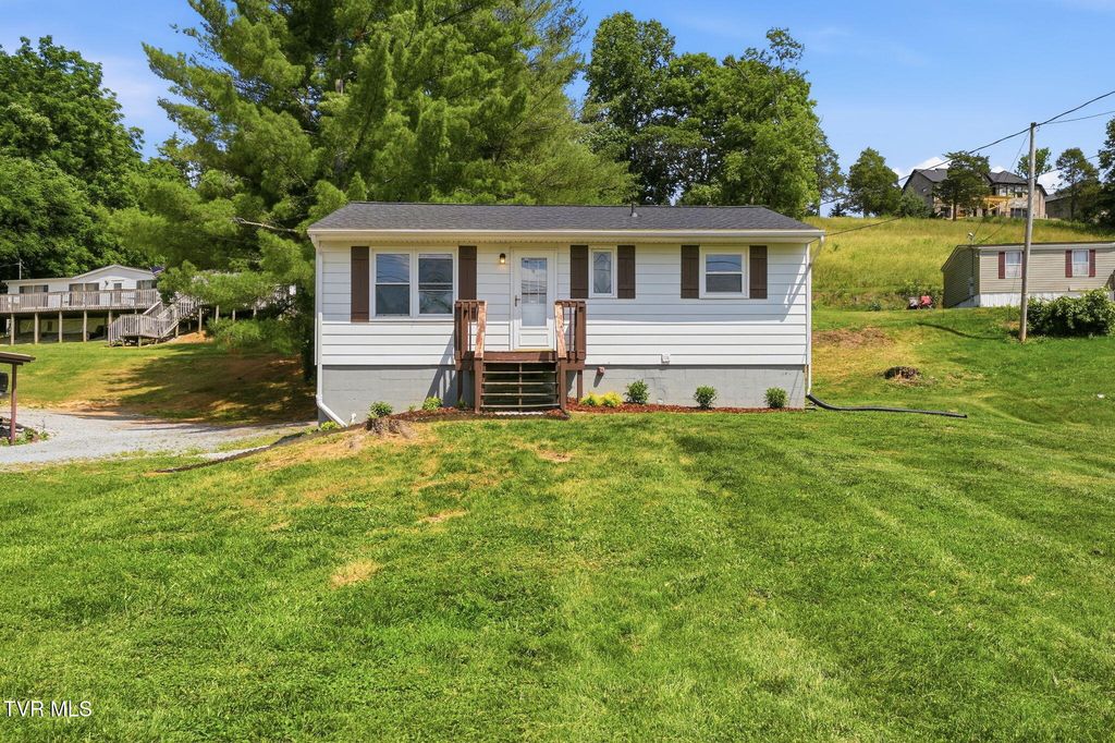 223 Cedar Creek Road, Gray, TN 37615