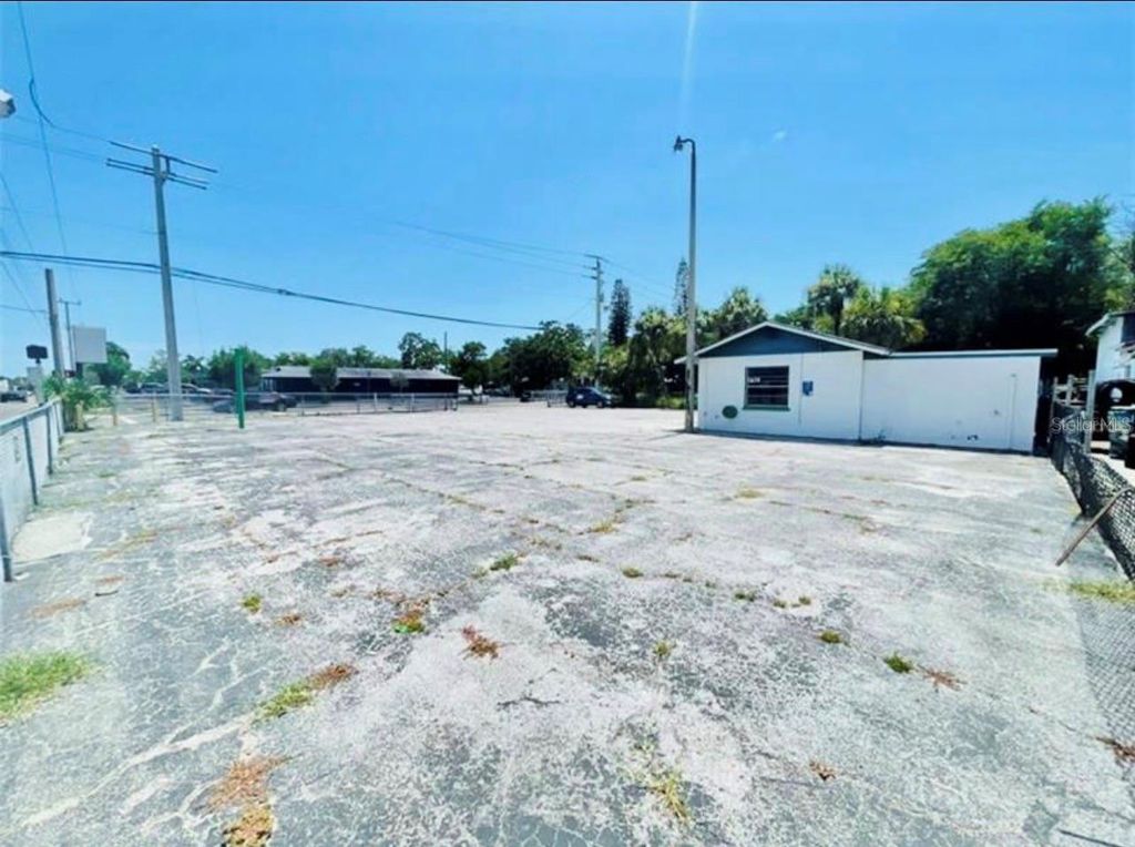 1614 9TH STREET W, BRADENTON, FL 34205 — photo 2